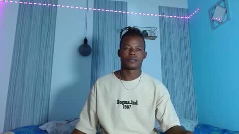 Chris Palaz  online show from November 17, 7:19 pm