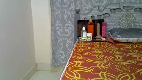 Queen online show from December 22, 7:11 pm