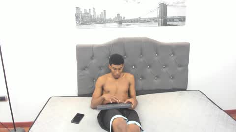 ebons_sexy online show from December 8, 5:50 am