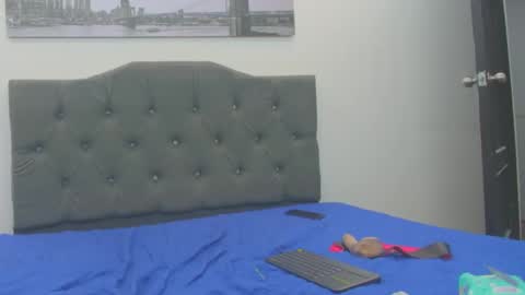 ebons_sexy online show from December 13, 7:04 am