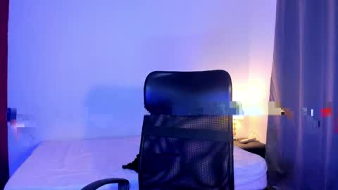 ebony__queen2 online show from May 2, 7:08 pm