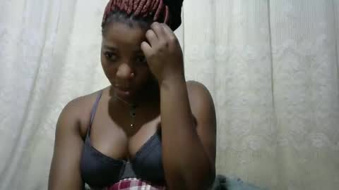 Snapshot of ebony_candy1998 chatting on March 13, 6:47 pm ebony_candy1998 online show from March 13, 6:47 pm