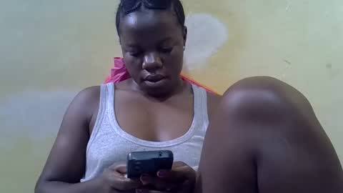 Snapshot of ebony_cutiee chatting on May 10, 7:57 am ebony_cutiee online show from May 10, 7:57 am