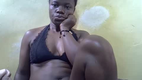 Snapshot of ebony_cutiee chatting on May 12, 11:18 am ebony_cutiee online show from May 12, 11:18 am