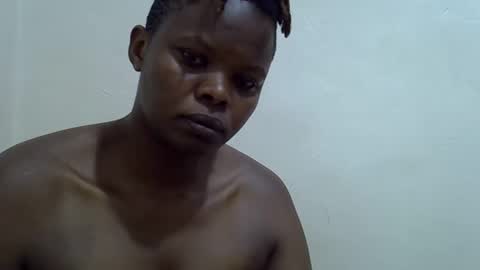 Snapshot of ebony_cuttey30 chatting on April 20, 5:10 am ebony_cuttey30 online show from April 20, 5:10 am