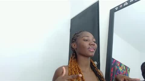 Snapshot of ebony_fantasy_ chatting on December 7, 7:10 pm Natalia online show from December 7, 7:10 pm