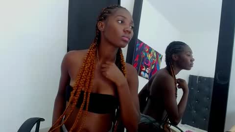 Snapshot of ebony_fantasy_ chatting on December 11, 8:28 pm Natalia online show from December 11, 8:28 pm