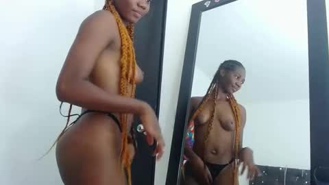 Snapshot of ebony_fantasy_ chatting on December 13, 11:06 pm Natalia online show from December 13, 11:06 pm