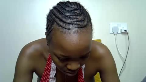 ebony_j online show from May 30, 1:08 pm