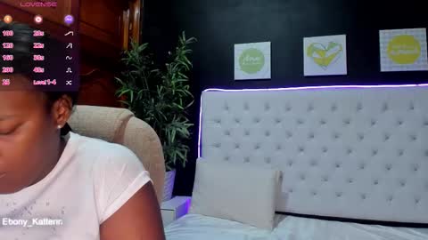 ebony_katterin online show from November 22, 11:09 am