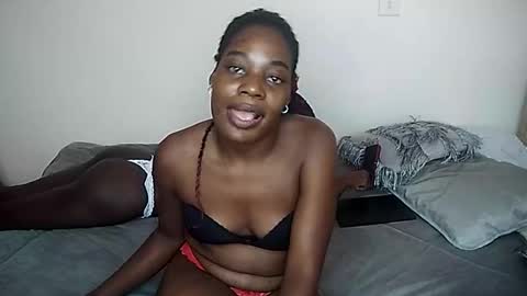 ebony_mamba_ online show from December 15, 8:07 am