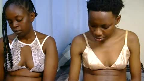 Snapshot of ebony_meganne chatting on June 14, 2:35 am meganne online show from June 14, 2:35 am