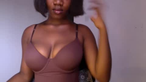 delilah online show from March 28, 10:26 am