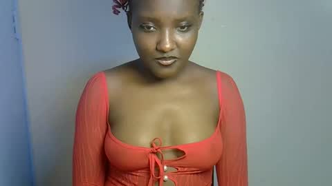 Snapshot of ebonybarbieee chatting on April 24, 7:38 pm Barbie online show from April 24, 7:38 pm