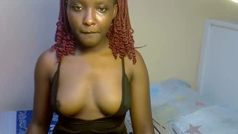 Snapshot of ebonybarbieee chatting on April 28, 5:40 pm Barbie online show from April 28, 5:40 pm