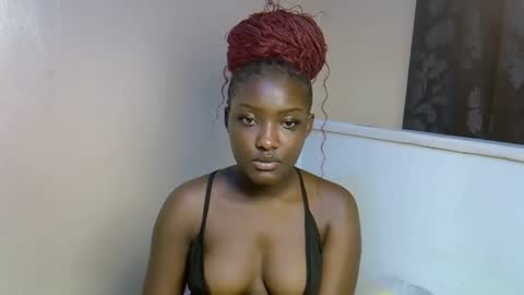 Snapshot of ebonybarbieee chatting on May 19, 2:40 am Barbie online show from May 19, 2:40 am