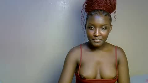 Snapshot of ebonybarbieee chatting on May 20, 11:44 pm Barbie online show from May 20, 11:44 pm