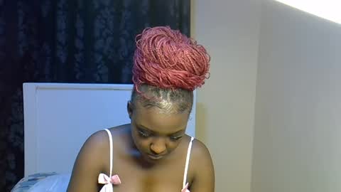 Snapshot of ebonybarbieee chatting on May 23, 2:50 am Barbie online show from May 23, 2:50 am