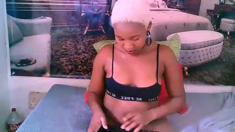 Snapshot of ebonyblisss chatting on March 12, 6:29 am Tamia online show from March 12, 6:29 am