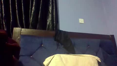 Snapshot of ebonybloom01 chatting on March 12, 12:10 am ebonybloom01 online show from March 12, 12:10 am