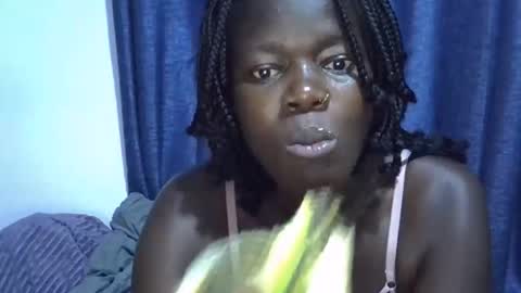 Snapshot of ebonybloom01 chatting on October 1, 8:20 am ebonybloom01 online show from October 1, 8:20 am