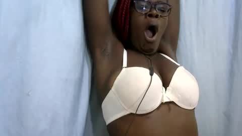 ebonybloom01 online show from November 5, 1:27 am