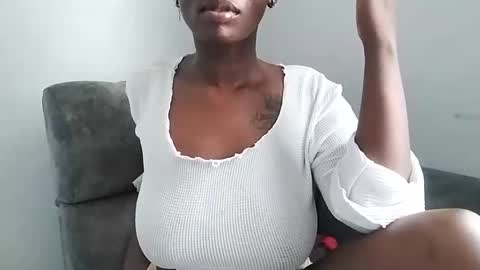 Snapshot of ebonycandymelani chatting on February 11, 5:58 am Ebony Melanie online show from February 11, 5:58 am
