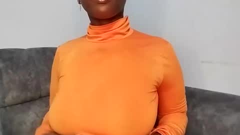 Snapshot of ebonycandymelani chatting on February 16, 10:32 pm Ebony Melanie online show from February 16, 10:32 pm
