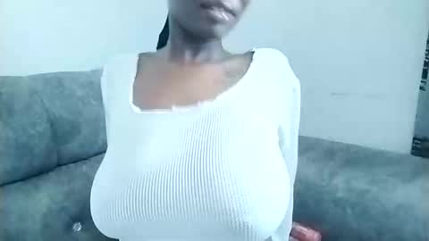 Snapshot of ebonycandymelani chatting on March 4, 10:46 am Ebony Melanie online show from March 4, 10:46 am