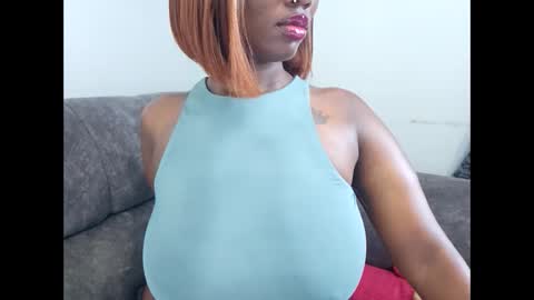 Snapshot of ebonycandymelani chatting on September 10, 11:32 am Ebony Melanie online show from September 10, 11:32 am