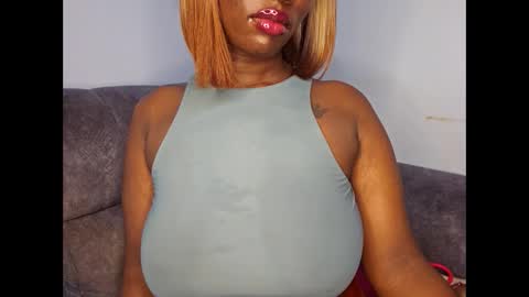 Snapshot of ebonycandymelani chatting on September 16, 11:50 pm Ebony Melanie online show from September 16, 11:50 pm