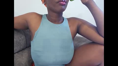 Snapshot of ebonycandymelani chatting on September 29, 10:20 am Ebony Melanie online show from September 29, 10:20 am
