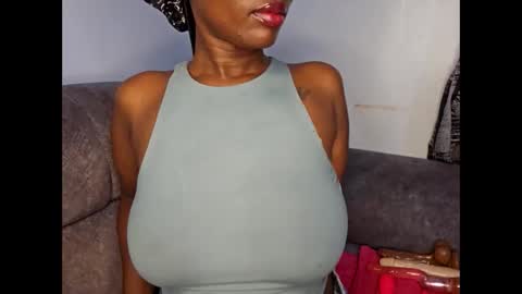 Snapshot of ebonycandymelani chatting on October 3, 11:46 pm Ebony Melanie online show from October 3, 11:46 pm