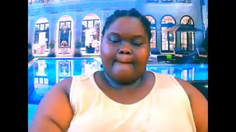 ebonyhotbuns4u2luv online show from February 19, 9:38 am