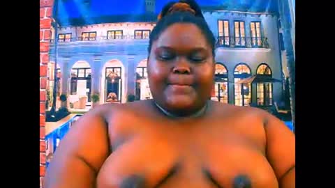 ebonyhotbuns4u2luv online show from April 14, 6:52 am