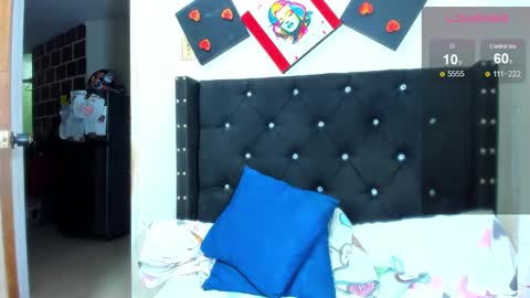 Snapshot of ebonylatinx chatting on December 28, 2:22 am Angela online show from December 28, 2:22 am