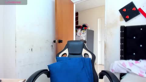 Snapshot of ebonylatinx chatting on January 20, 5:48 pm Angela online show from January 20, 5:48 pm