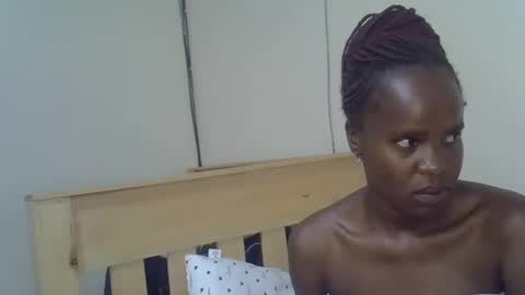 Ebony Luxe online show from April 4, 12:02 pm