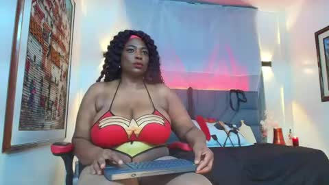 Snapshot of ebonynaughty chatting on July 20, 3:21 am Carmen online show from July 20, 3:21 am