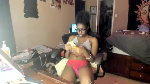 Princess Cecila online show from January 17, 4:49 am