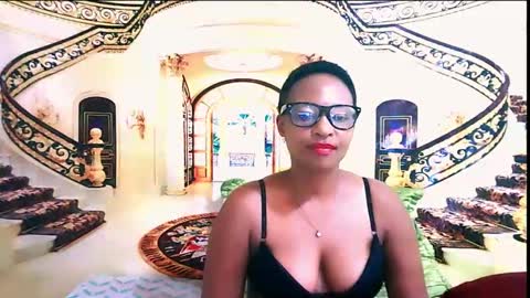 Snapshot of ebonyseductionz chatting on February 2, 8:41 pm Zammy online show from February 2, 8:41 pm