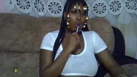 pretty online show from April 16, 6:52 pm