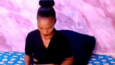 Snapshot of ebonystarlite1 chatting on February 23, 6:01 pm Candy online show from February 23, 6:01 pm