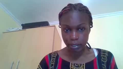 Snapshot of ebonytanqueen chatting on November 22, 12:37 pm ebonytanqueen online show from November 22, 12:37 pm