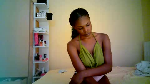 ebonytanqueen online show from June 17, 9:05 pm