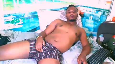 Snapshot of ebonytiger69 chatting on November 28, 1:19 am ebonytiger69 online show from November 28, 1:19 am