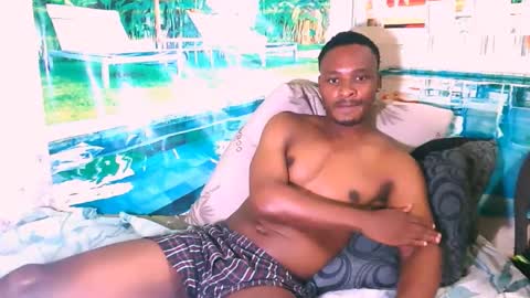 Snapshot of ebonytiger69 chatting on January 6, 7:06 pm ebonytiger69 online show from January 6, 7:06 pm