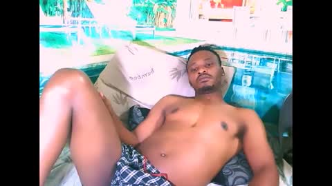 Snapshot of ebonytiger69 chatting on January 8, 7:21 am ebonytiger69 online show from January 8, 7:21 am