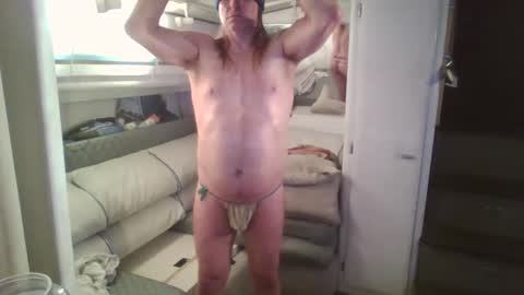 Snapshot of ecko6romeo chatting on December 9, 2:02 am Tim online show from December 9, 2:02 am