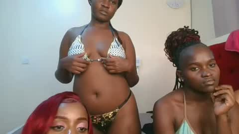 Snapshot of ecstasy_boo1 chatting on July 10, 5:56 am Boo online show from July 10, 5:56 am